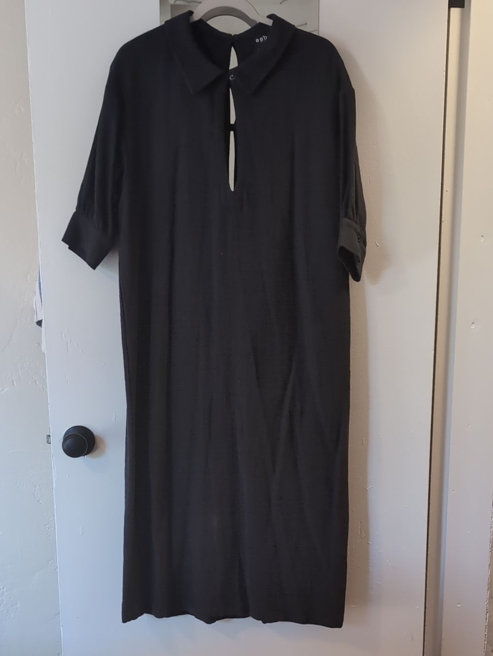 Esby Navy Blue Keyhole Dress